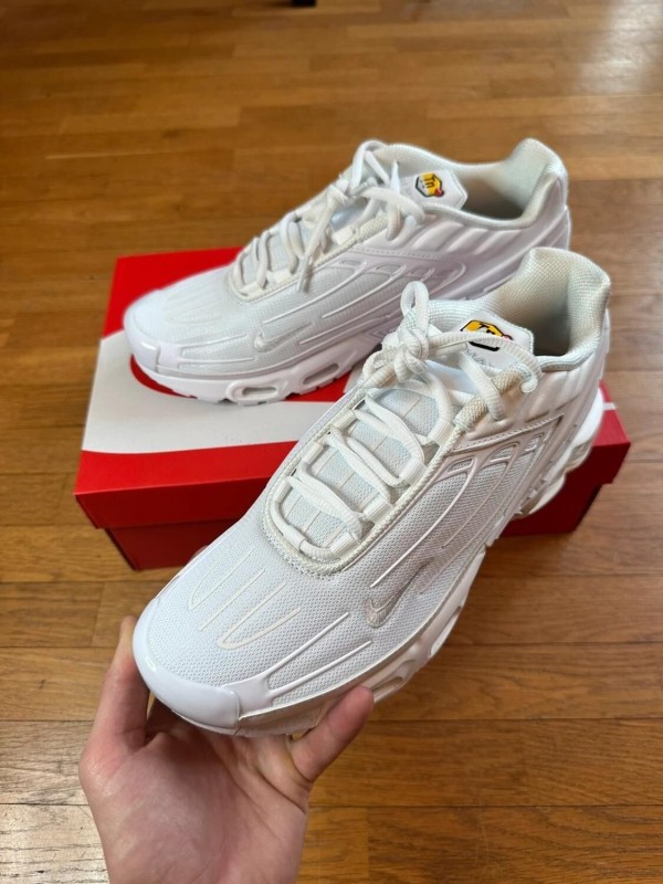 Nike air max plus TN blanche tuned air sneakers triple white taille 44 - neuve 2