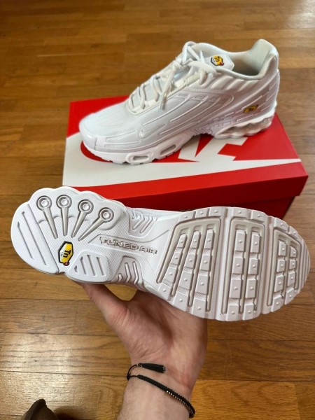 Nike air max plus TN blanche tuned air sneakers triple white taille 44 - neuve