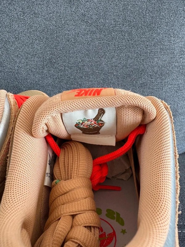 Dunk sb "thai" som tum 43 2