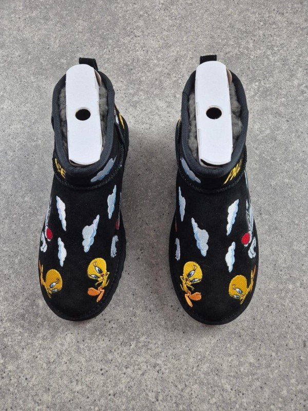 UGG palace skateboards ultra mini boots Looney Tunes taille 40,5 2