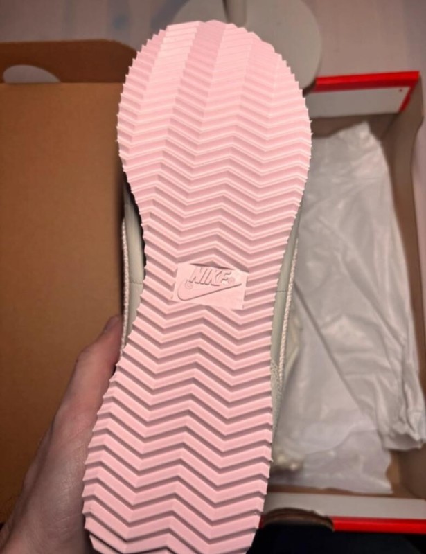 Nike Corteiz Valentines days 2025 taille 37,5 2