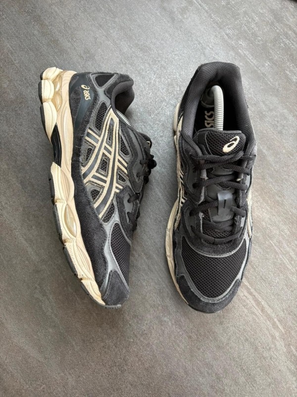 Asics gel nyc black / beige - taille 44 2