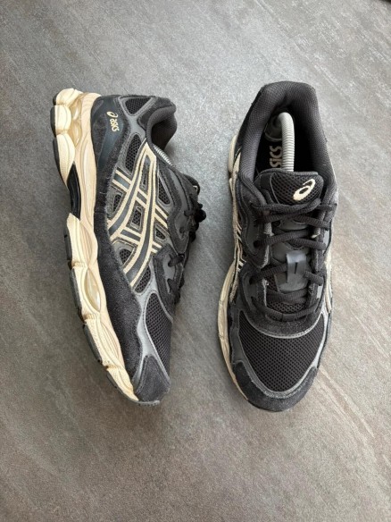 Asics gel nyc black / beige - taille 44
