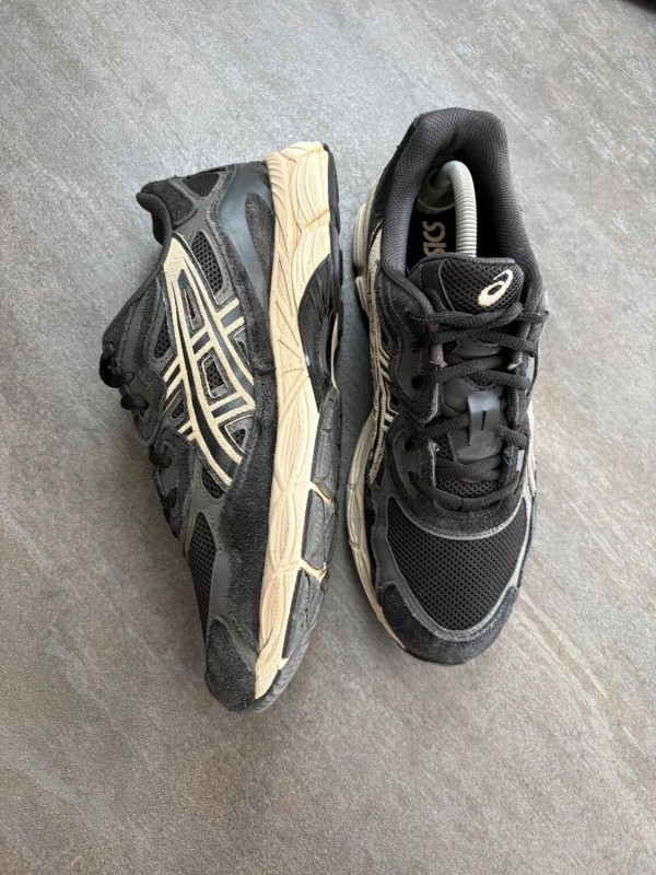 Asics gel nyc black / beige - taille 44 2