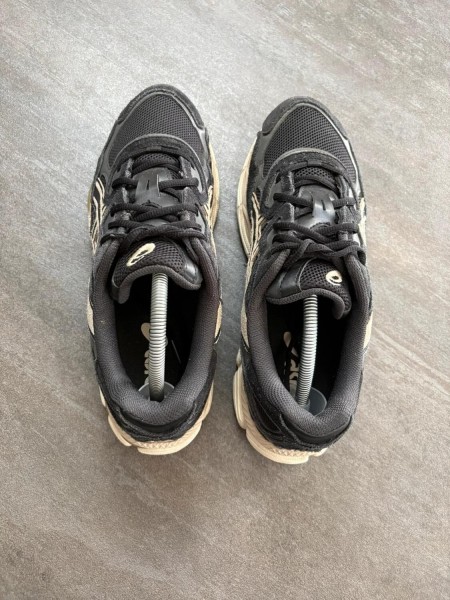 Asics gel nyc black / beige - taille 44