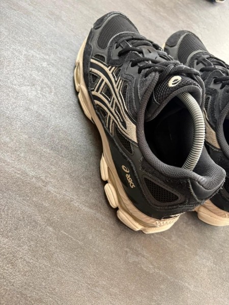 Asics gel nyc black / beige - taille 44