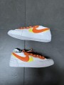Nike Blazer Low sac White Magma Orange