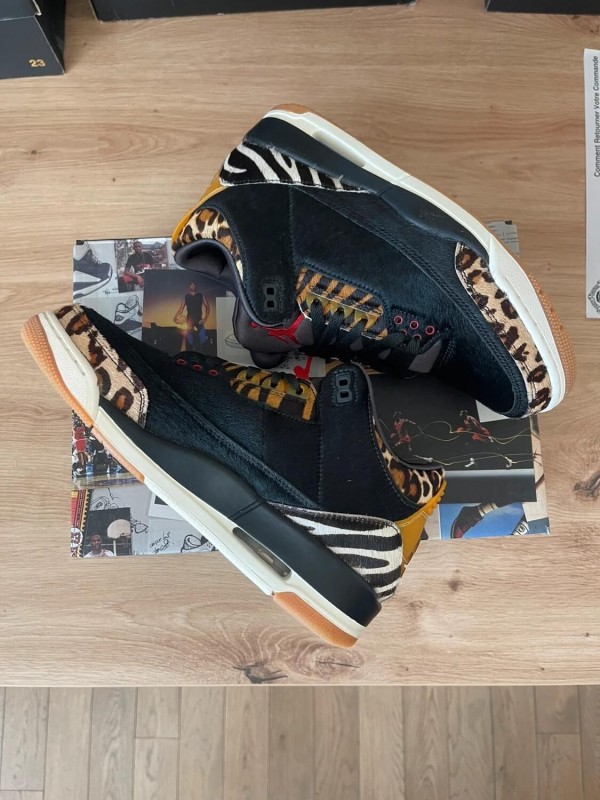 Jordan 3 retro se animal instinct taille 42 neuve 2