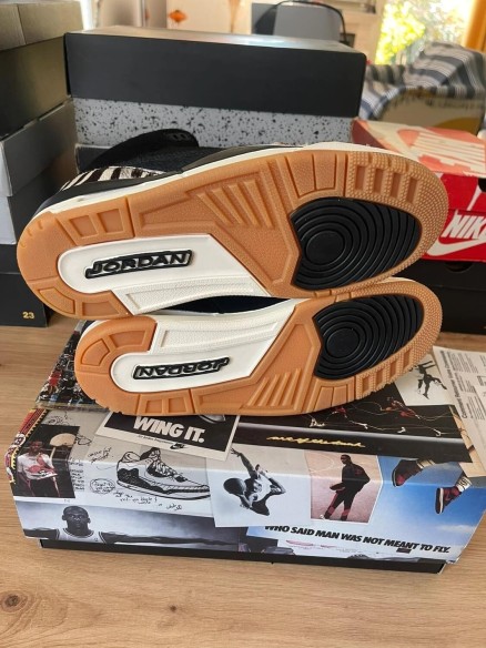 Jordan 3 retro se animal instinct taille 42 neuve