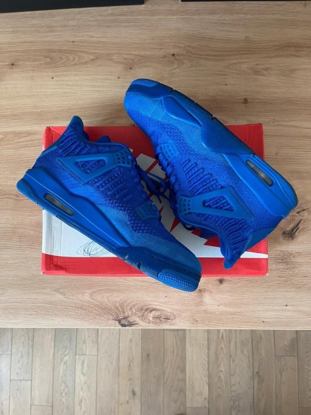 Jordan 4 IV Retro Flyknit royal blue taille 42 comme neuve