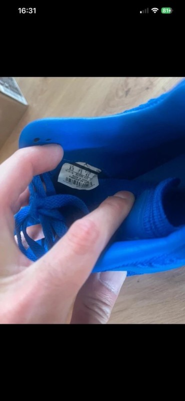 Jordan 4 IV Retro Flyknit royal blue taille 42 comme neuve 2