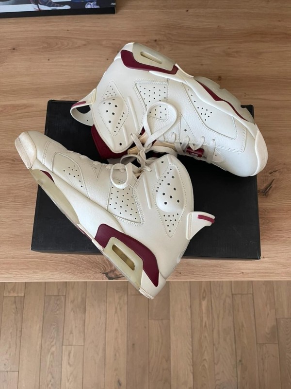 Jordan 6 VI Retro maroon (2015) taille 42 comme neuve 2
