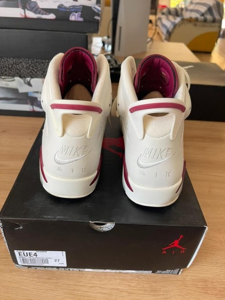 Jordan 6 VI Retro maroon (2015) taille 42 comme neuve