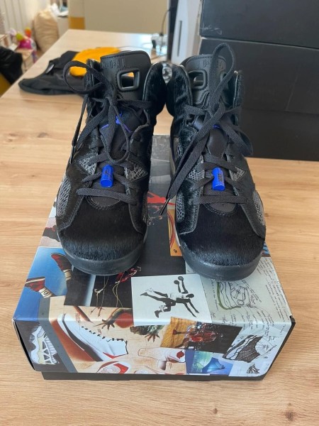 Jordan 6 VI Retro Social Status Pony Hair Purple taille 42 comme neuve