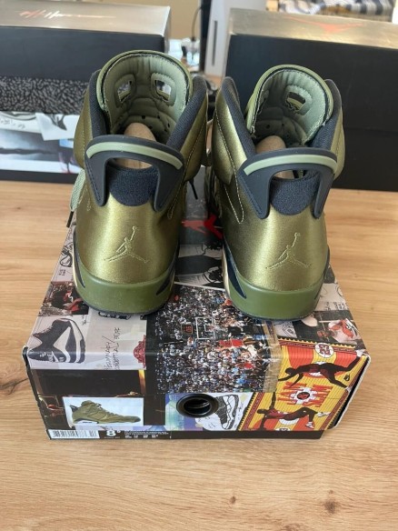 Jordan 6 VI Retro Pinnacle Promo Flight taille 42 comme neuve