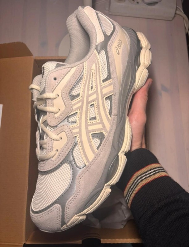 Asics gel nyc cream oyster grey taille 44