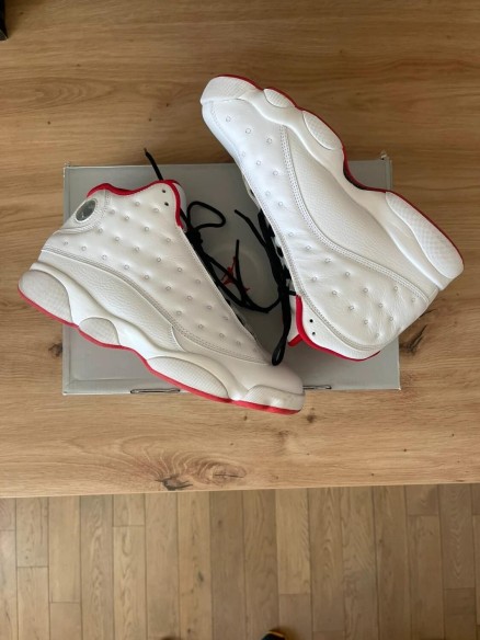 Jordan 13 XIII Retro History of flight taille 42 comme neuve