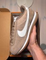 Nike Corteiz medium curry taille 38