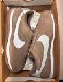 Nike Corteiz medium curry taille 38