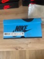 Jordan 1 Retro University Blue taille 42 neuve