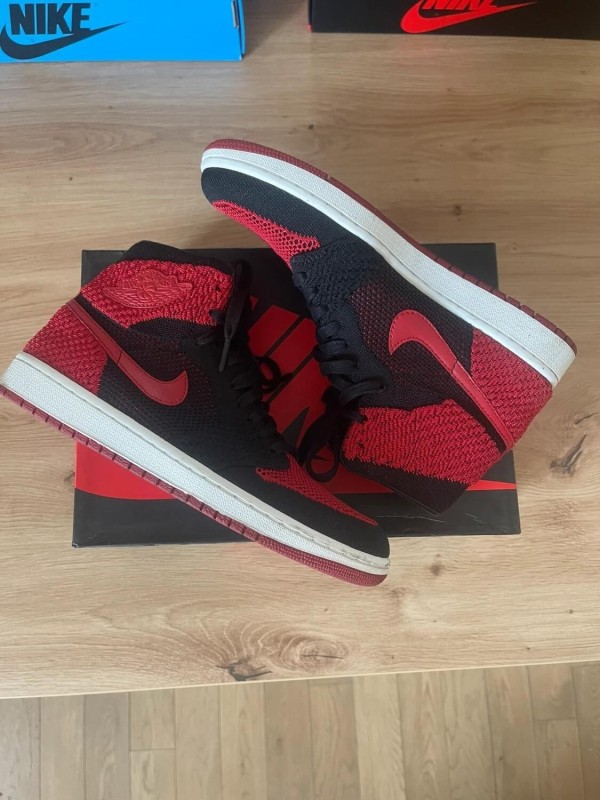 Jordan 1 Retro flyknit bred taille 42 comme neuve