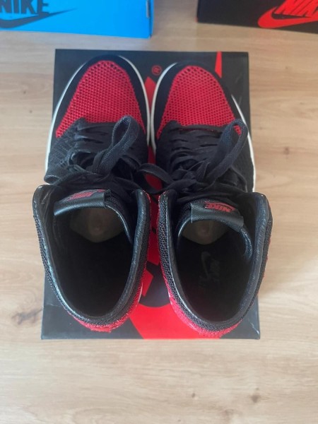 Jordan 1 Retro flyknit bred taille 42 comme neuve