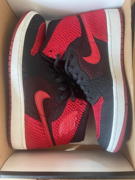 Jordan 1 Retro flyknit bred taille 42 comme neuve