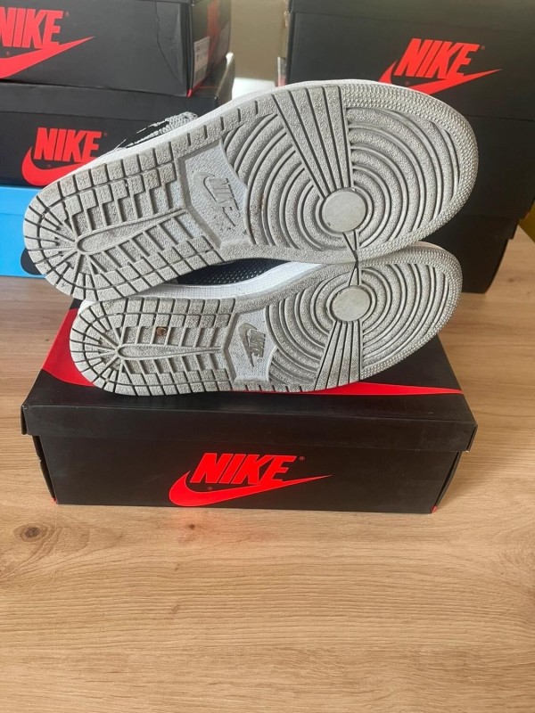 Jordan 1 retro flyknit shadow grey taille 42 comme neuve 2