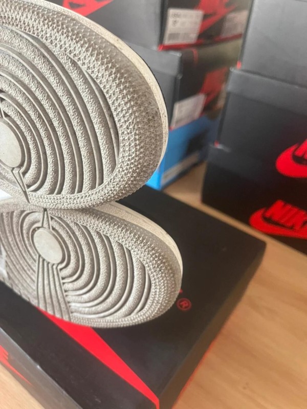 Jordan 1 retro flyknit shadow grey taille 42 comme neuve 2