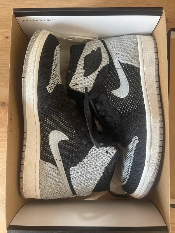 Jordan 1 retro flyknit shadow grey taille 42 comme neuve 2