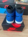 Jordan 1 retro flyknit royal blue taille 42 comme neuve