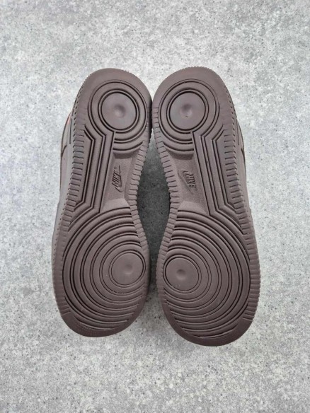 Nike Air Force One Supreme Brown taille 44,5