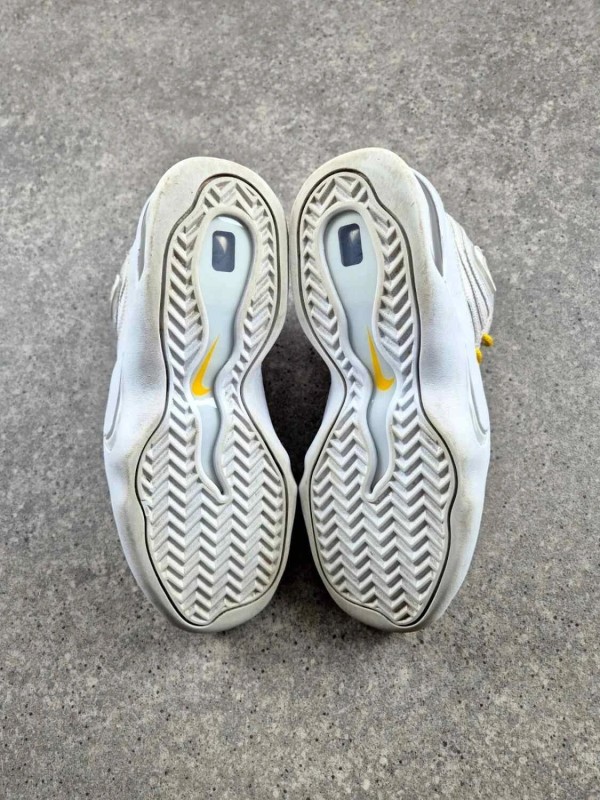 Nike air bakin sp supreme taille 40 2