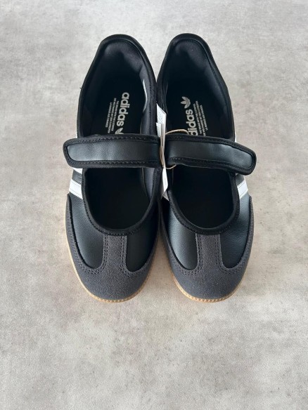 Adidas samba Jane core black carbon white stripes