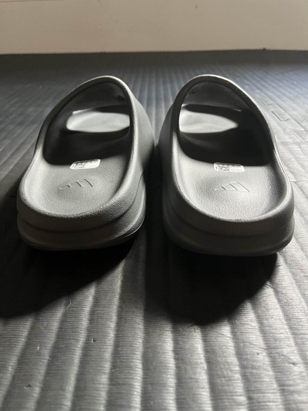 adidas Yeezy Slide Granite 2