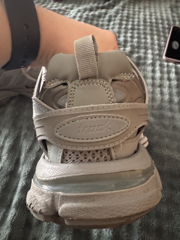Balenciaga track