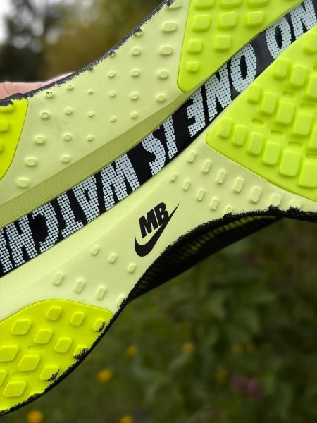 Nike pegasus premium volt x melitta baumeister - taille 42,5