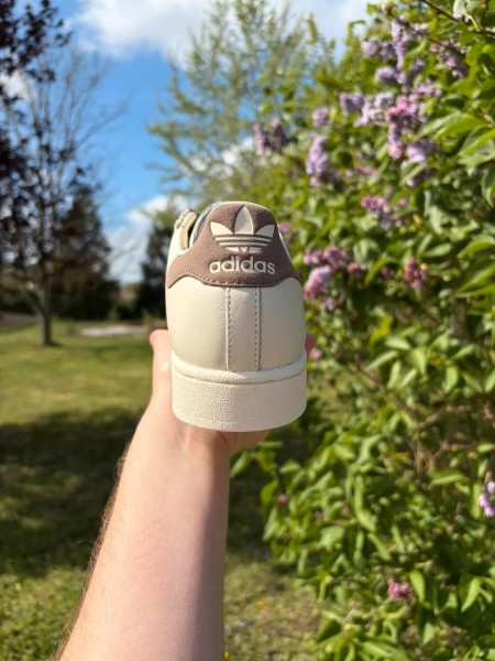 Adidas superstar latte x molly-mae - taille 40