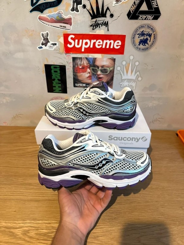 Saucony Progrid Omni 9 Purple / violet