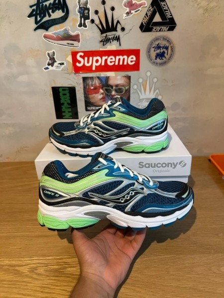Saucony Progrid omni 9 blue lime