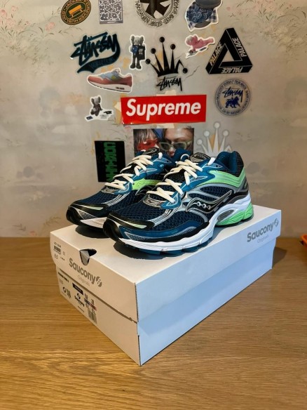 Saucony Progrid omni 9 blue lime