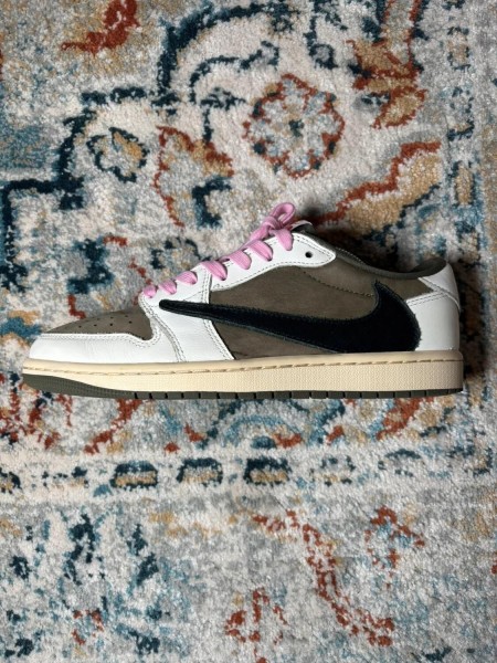 Air Jordan 1 low travis scott reverse olive