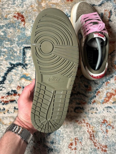 Air Jordan 1 low travis scott reverse olive