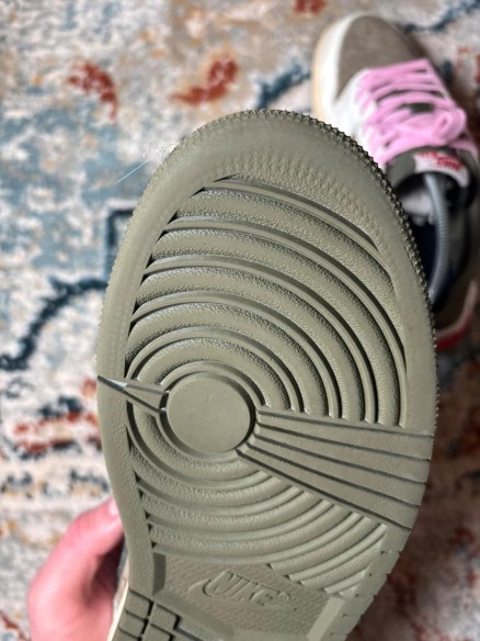 Air Jordan 1 low travis scott reverse olive