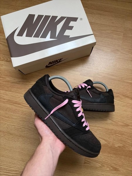 Nike Travis Velvet Brown