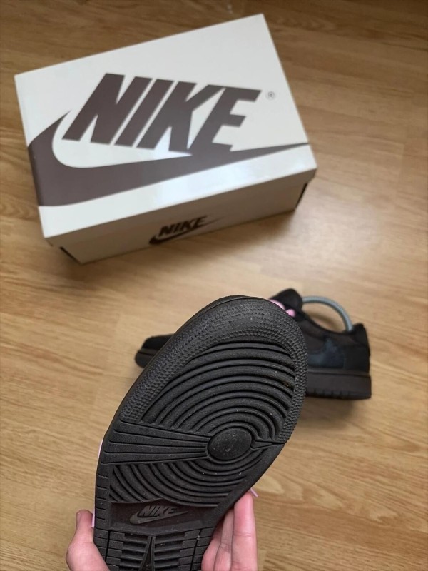 Nike Travis Velvet Brown 2