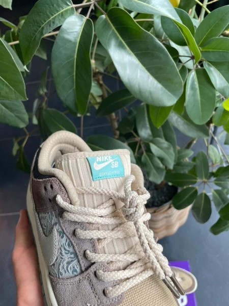 Nike SB dunk low big money saving