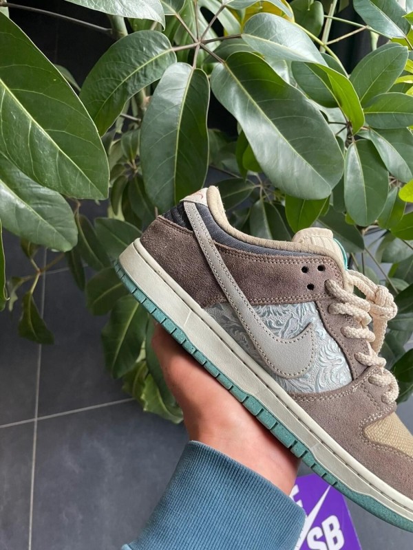 Nike SB dunk low big money saving 2