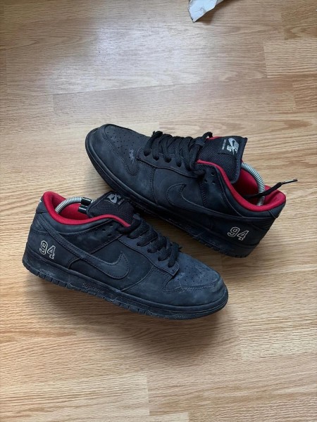 Nike dunk sb 94 supreme