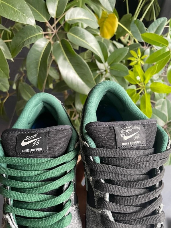 Nike sb dunk low there skateboards 2